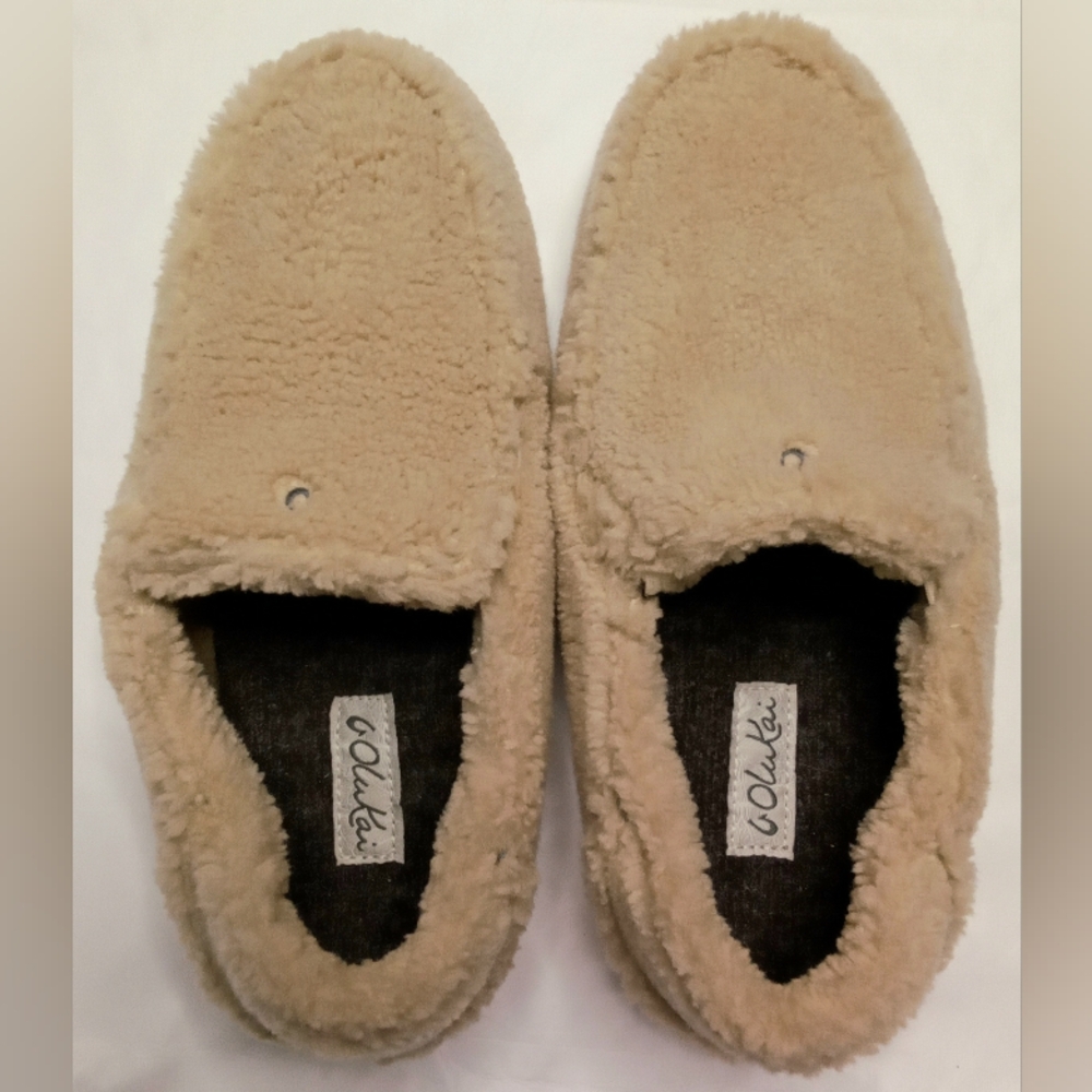 Olukai Slippers NEW